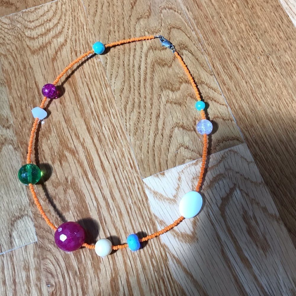 Beaded boutique necklace 